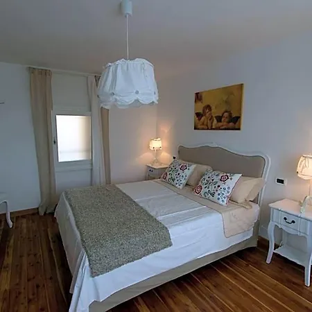 Marina Bed & Breakfast 3*